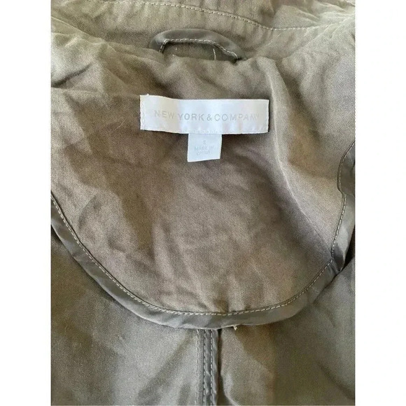 New York & Company Women’s Small Green‎ Silky Tie Closure Long Jacket - Picture 4 of 4